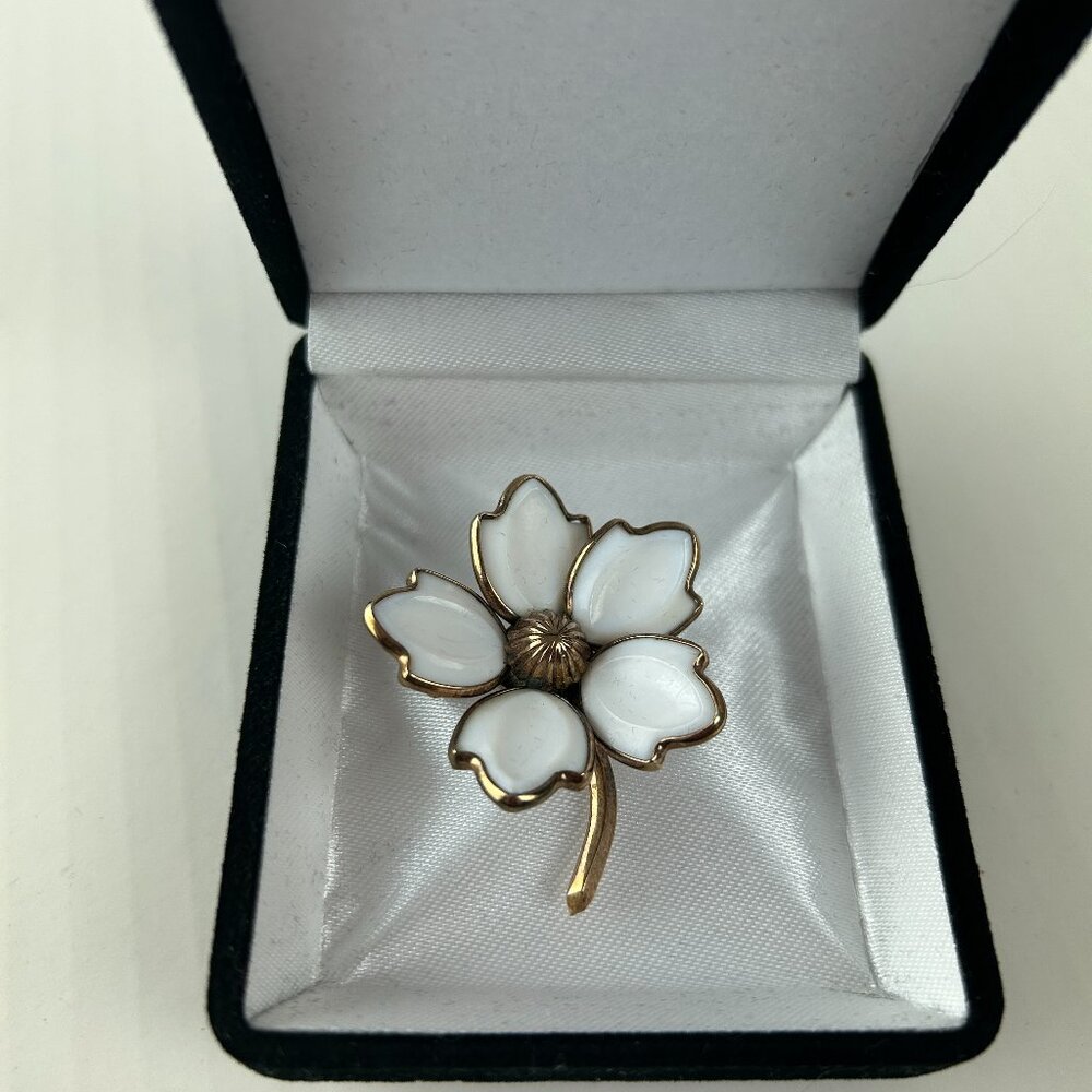 VTG Crown Trifari Brooch Pin Glass Flower Signed Alfred Philippe Gold tone Read